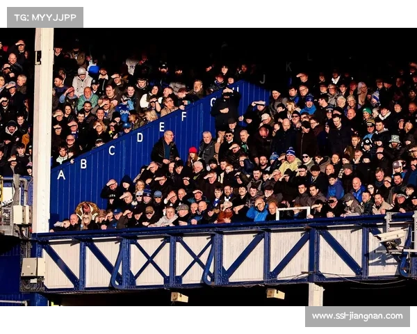 英超VAR系统升级争议：技术精准性与比赛流畅度平衡难题